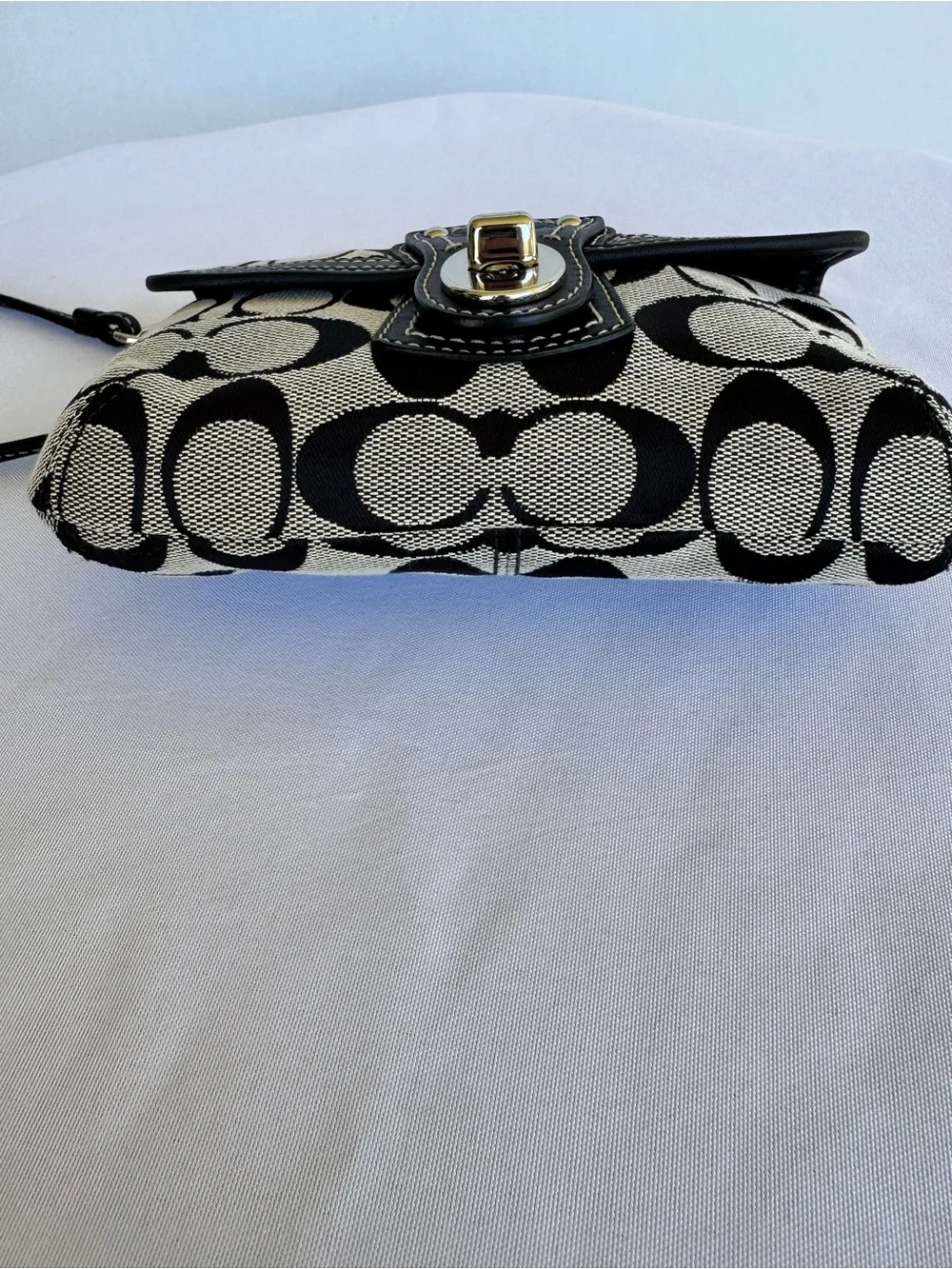 Coach Black & Cream Signature Canvas Turnlock Wristlet
